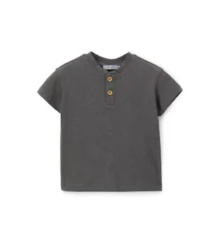T-shirt con bottoni