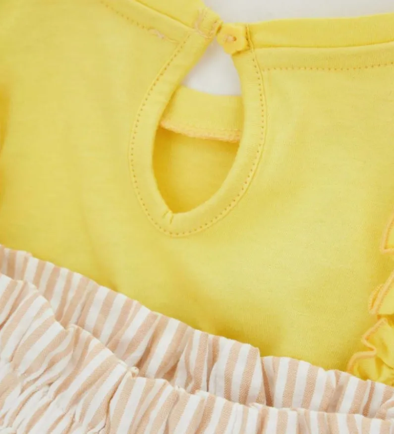 T-shirt e pantalone